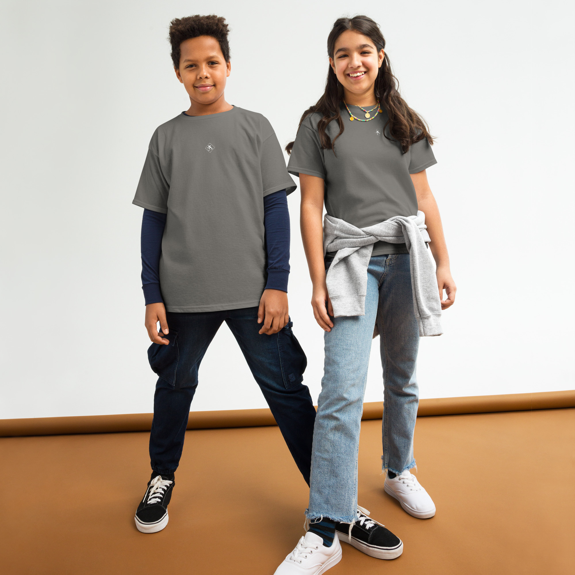 T-Shirt für Jugendliche und Kinder anthrazit – Bild 4